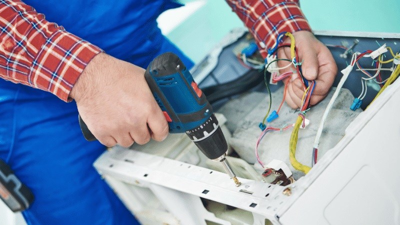 Zeytinburnu Mitsubishi Mitsubishi çamaşır makinesi kart tamiri – Su almama arızası orijinal parça ile giderildi. - Teknik servis örneği